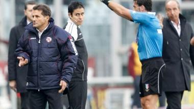 <b>ESPULSO. </b>L’arbitro caccia un Novellino perplesso