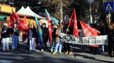 <b>PRESIDIO.</b> I lavoratori davanti alla sede venerd&igrave; 