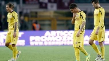 <b>DELUSIONE.</b> Paulinho, Russotto e Knezevic a testa bassa all’uscita dal campo