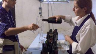 Una degustazione di vino Carmignano che anche per la festa dei prossimi giorni sarà protagonista