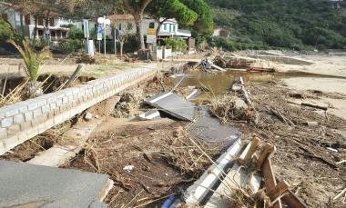 La spiaggia di Cavoli devastata dallalluvione del 7 novembre 