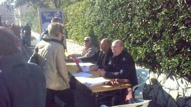 La raccolta delle firme per il Comune unico