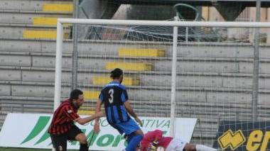 Sabatini sbaglia un gol davanti al portiere (vip)
