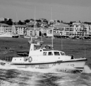 Motovedetta in mare aperto