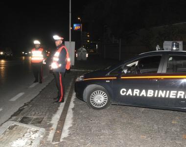 Controlli di una pattuglia dei carabinieri (Vip) 