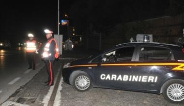 Rubano gasolio dagli escavatori e vengono arrestati dai carabinieri