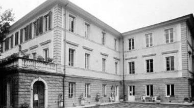 Una veduta di villa Schiff