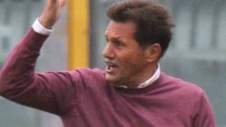 <b>SCHIETTO. </b>Walter Novellino e il gruppo amaranto ieri si sono confrontati a lungo