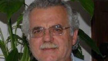 La legge di Papi: «Ok ai gazebo solo in sedi istituzionali»