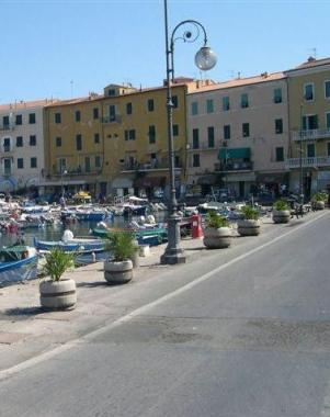 Un lampione sullAlto fondale 