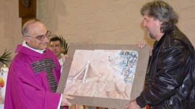 Don Aldo festeggiato per i suoi 50 anni di parroco a Fornacette