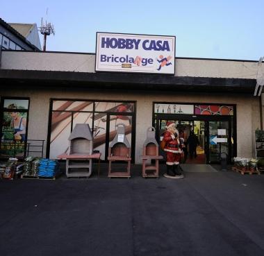 <b>HOBBY CASA.</b> Il negozio &egrave; stato preso dassalto dai ladruncoli  
