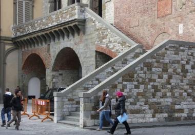 Palazzo Pretorio e lassessore comunale alla cultura Beltrame    