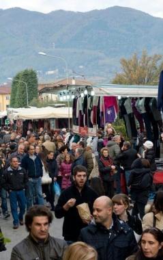 La folla a Non solo fiera  