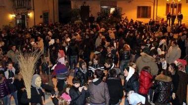 Una edizione della festa della Befana a Montignoso