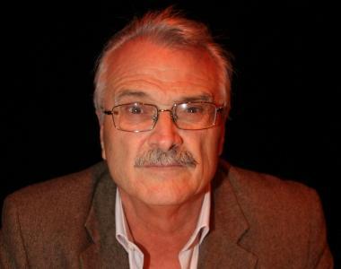 Sotto il presidente del consiglio comunale Guido Lucchetti 