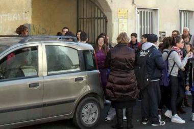 <b>LA SCUOLA.</b> Luscita degli alunni dalla media Malaspina 