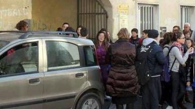 <b>LA SCUOLA.</b> L’uscita degli alunni dalla media Malaspina