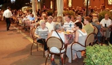Avanzata dei laziali nelle camere degli hotel