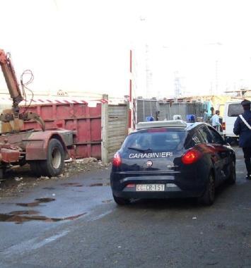 I carabinieri sequestrano una discarica illegale