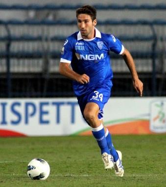 A destra il difensore azzurro Lorenzo Tonelli Domani sar&agrave; lui a prendere il posto dello squalificato Stovini 