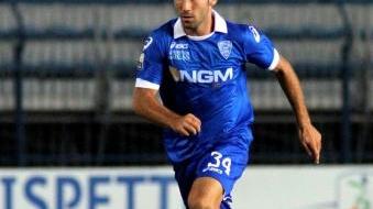 A destra il difensore azzurro Lorenzo Tonelli Domani sarà lui a prendere il posto dello squalificato Stovini