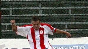 Roberto Bischeri con la maglia del Pelli Santa Croce A destra Stamilla