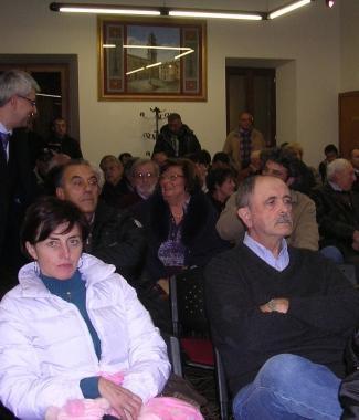 Un momento dellassemblea nella sala Baccarini 