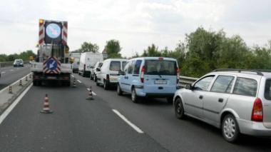 Tamponamento tra tir e furgone superstrada chiusa cinque ore