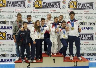 I portacolori del Dojo impegnati a Caorle 