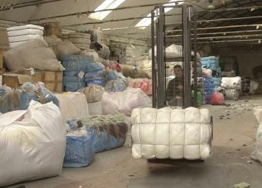 Un magazzino di materie prime e sotto lazienda pistoiese che ha subito il furto nei giorni scorsi 