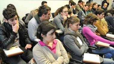 Studenti del polo universitario pistoiese durante una lezione