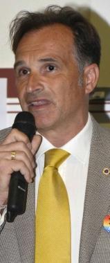 Qui sopra Felicioni a sinistra Casali 