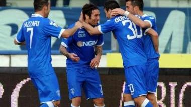 Gorzegno festeggiato dopo il suo gol