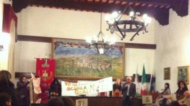 <b>I GENITORI</b> ricevuti dal sindaco