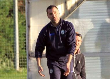 Lallenatore dei Veterani Emiliano Pacini   