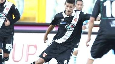 <b>LEONI</b> Qui sopra Marco Crimi più in alto Luis Alfageme