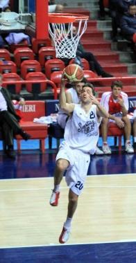 L'ultimo tiro condanna lo Sporting