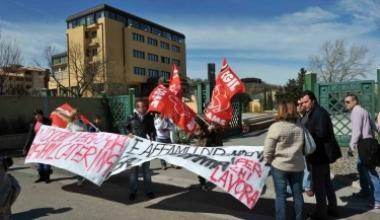 All'asta ville, alberghi e un cinema: la crisi porta dritto in tribunale