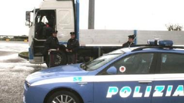 Polstrada, ritirate tre patenti per guida in stato di ebbrezza o sotto stupefacenti