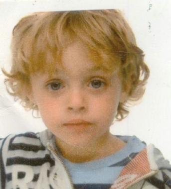 PER LEONARDO!! Oggi compi cinque anni!! Al mio piccolo tesoro. La tua nonna Giovanna, nonno Gennaro, ...