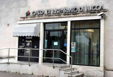 La filiale della Cassa di risparmio di Lucca 