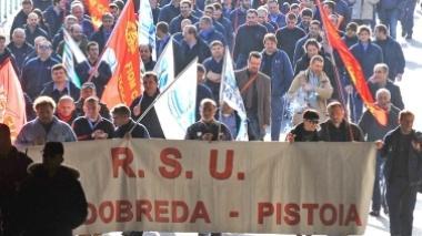 Le tute blu di AnsaldoBreda in piazza contro la manovra