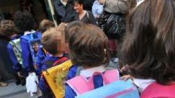 «Nostro figlio disabile emarginato in aula»