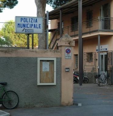 <b>CASERMA.</b> Polizia municipale 