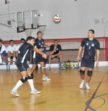 <b>FOLLONICA.</b> Fase di ricezione 
