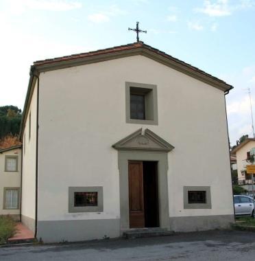 Sopra la chiesa di Vangile in alto quella di Chiesina Ponziani 