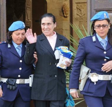 Ebe Giorgini esce dal tribunale 