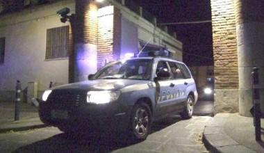 Anziana scippata cade e si ferisce, arrestato rapinatore