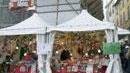 Giornata di shopping in centro tra negozi e mercatino di Natale